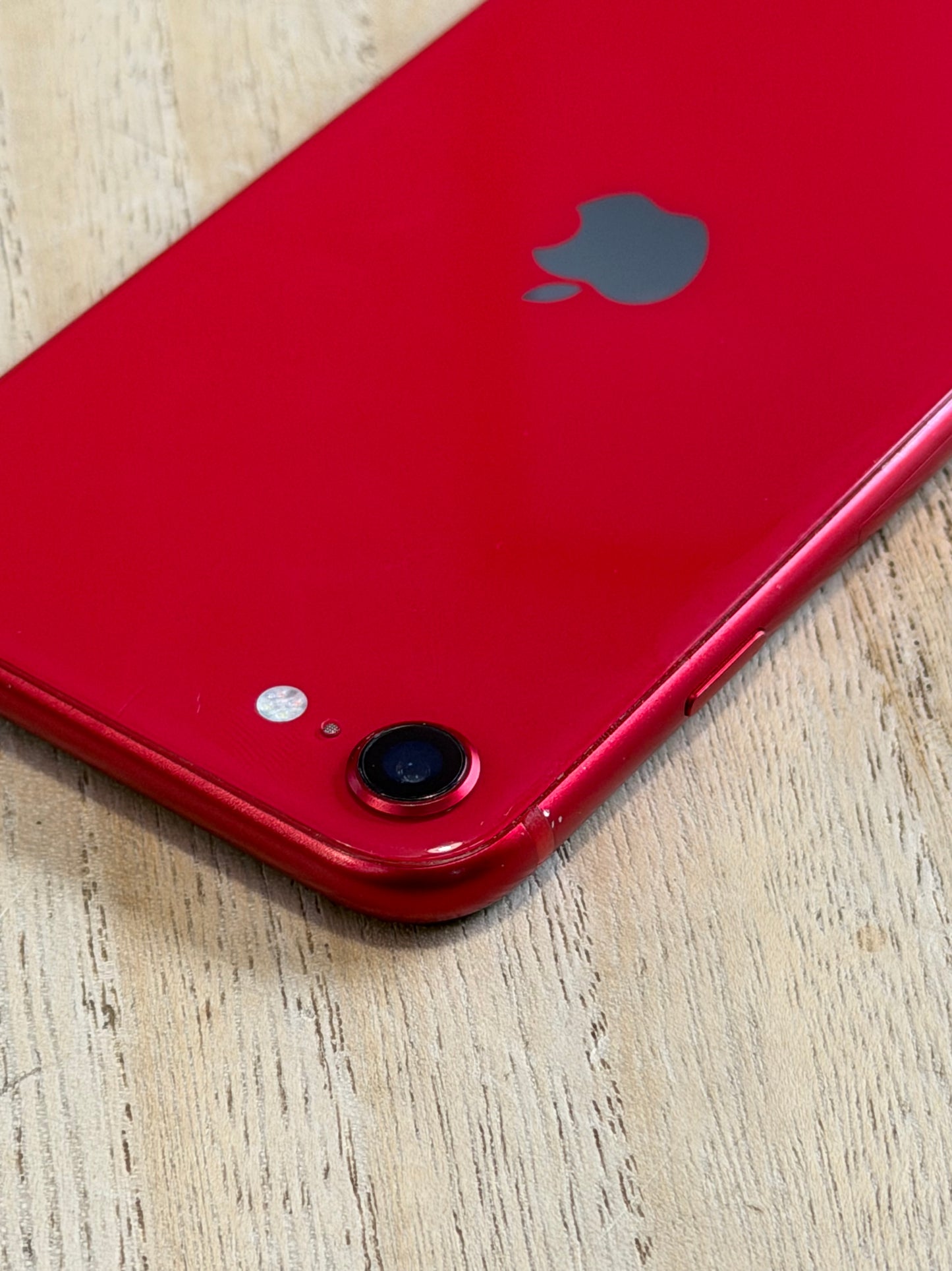 Pre-owned Apple iPhone SE2 (64GB Red, 2020) - A-grade