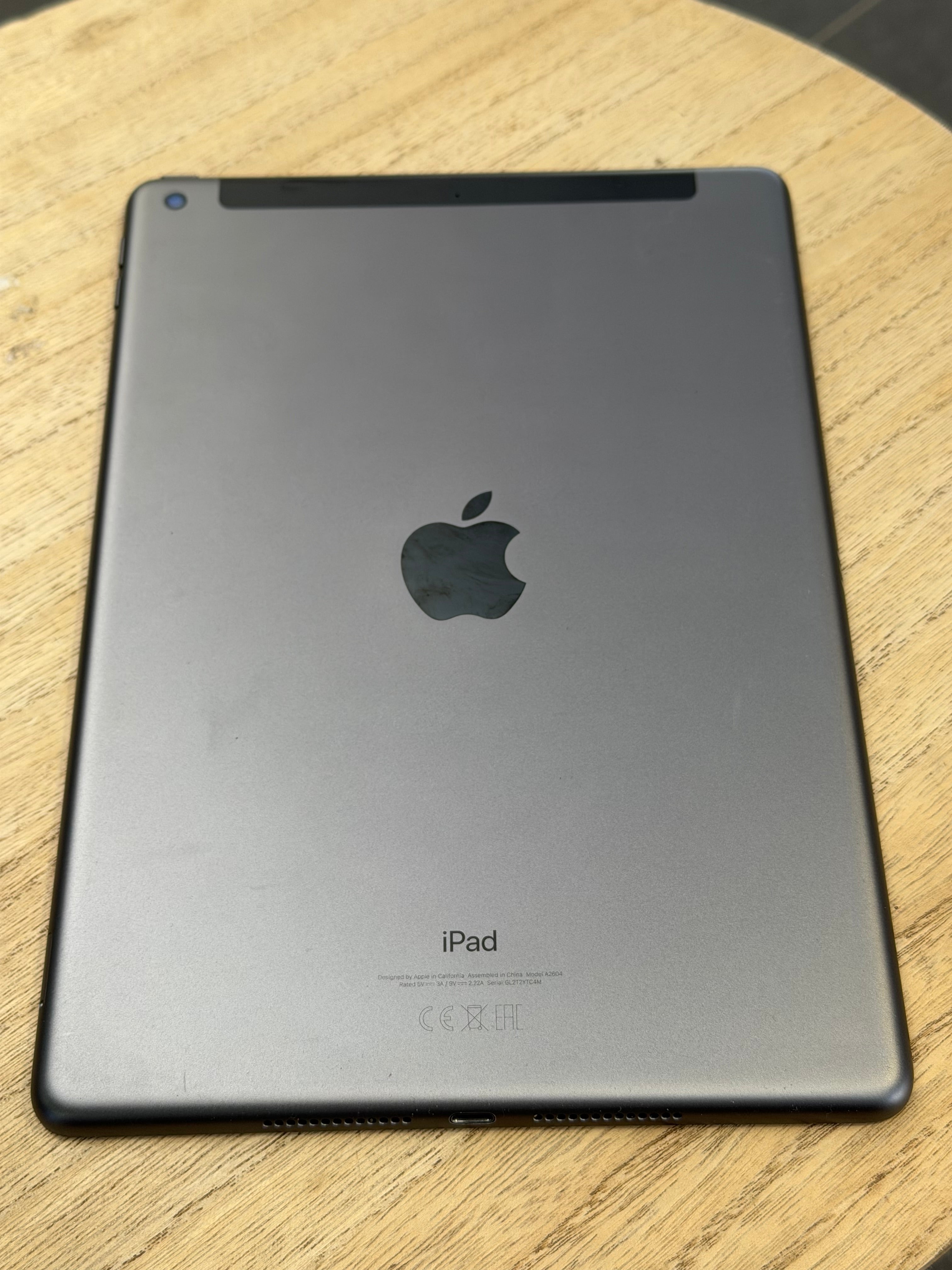 Pre-owned iPad 9th Gen (Wi-Fi & Cell, 64GB, Space Grey) - B-Grade