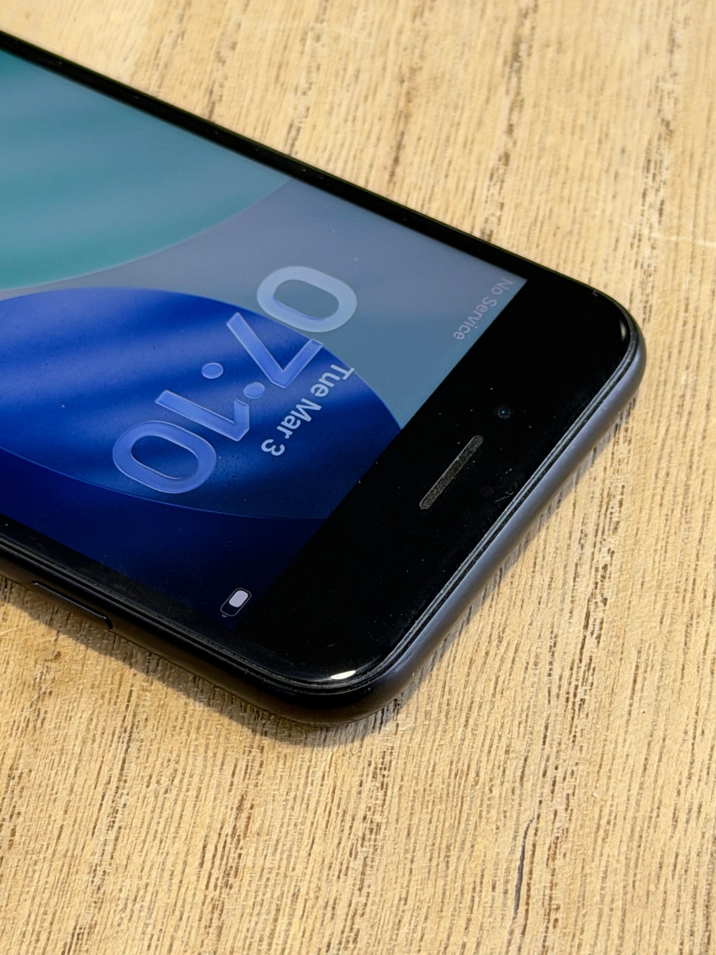 Pre-owned Apple iPhone SE2 (64GB Black, 2020) - A-grade