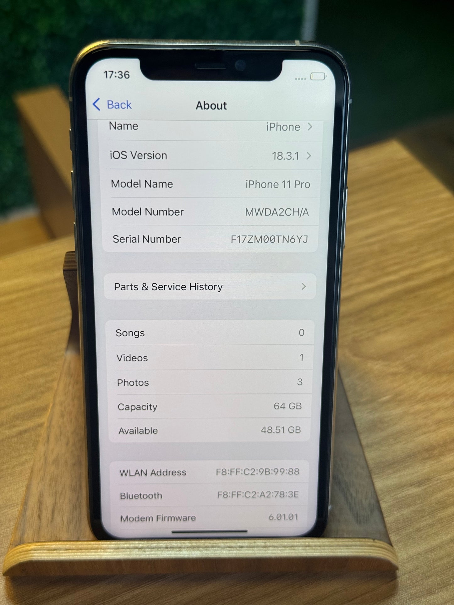 Pre-owned Apple iPhone 11 Pro (64GB White) - A/B-Grade