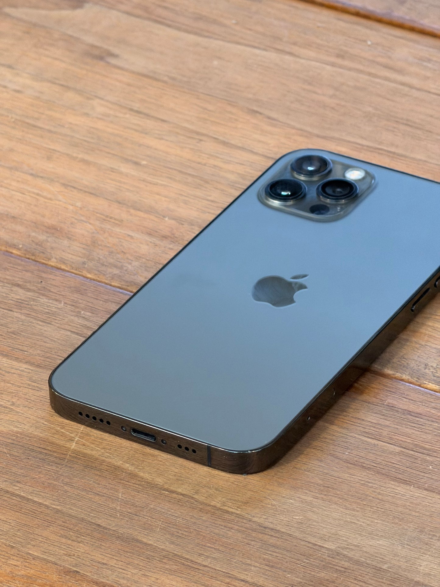 Pre-owned Apple iPhone 12 Pro (128GB Space Grey) - A/B Grade