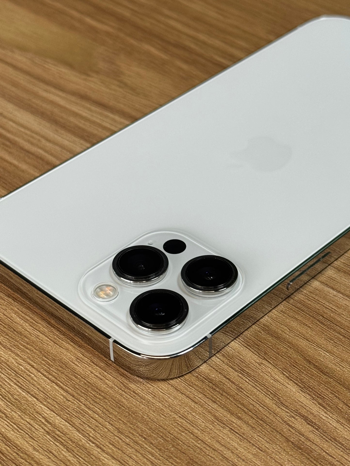 Pre-owned Apple iPhone 12 Pro Max (128GB White) - Like New Condition A++