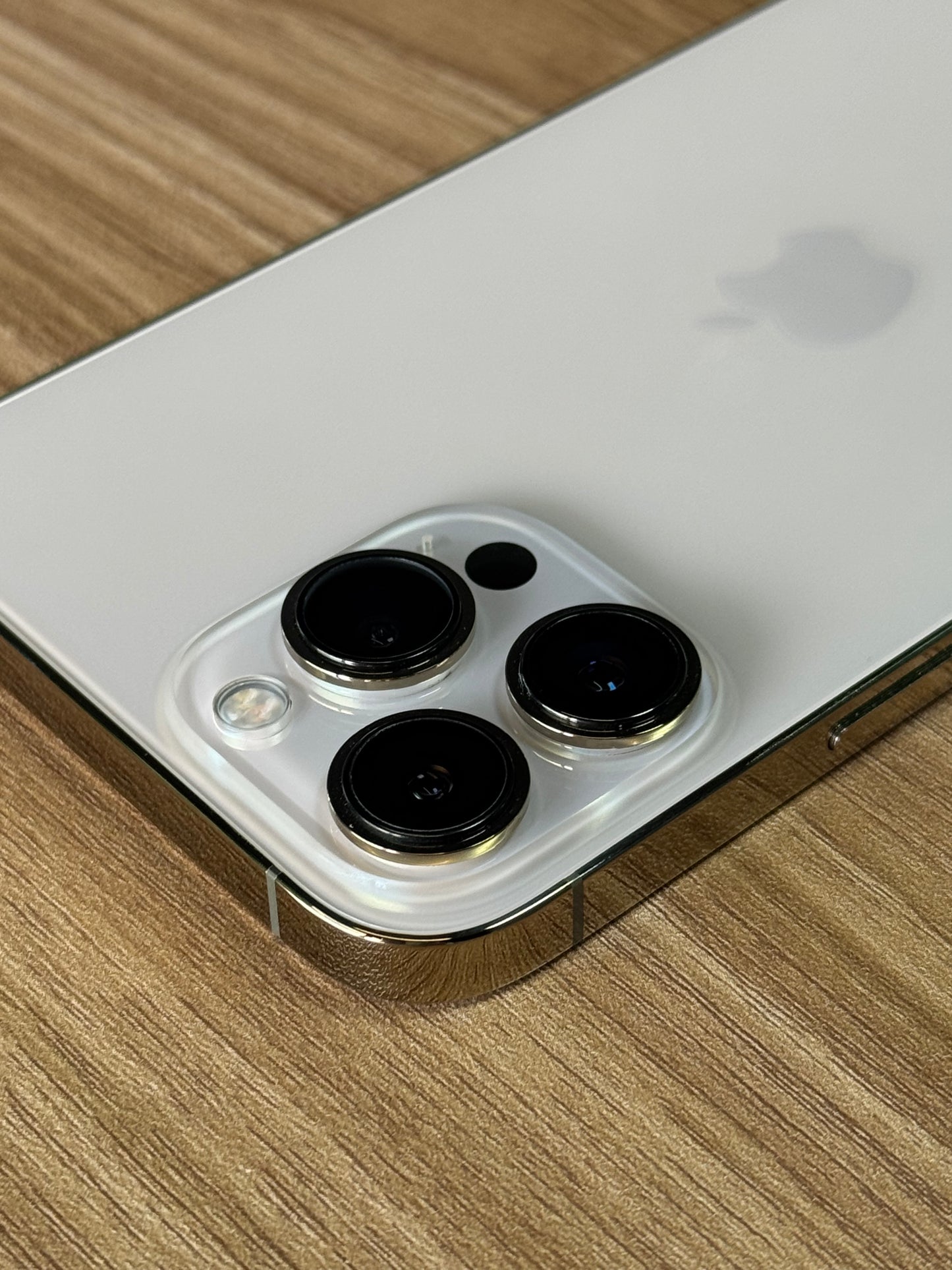 Pre-owned Apple iPhone 13 Pro Max (128GB Gold) - A-grade