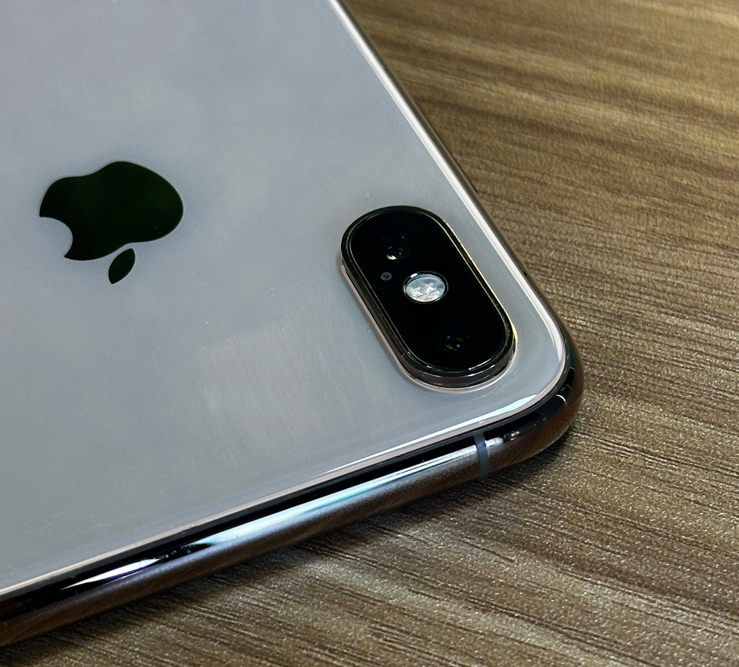 Pre-owned Apple iPhone Xs 256GB Gold - A/B Grade