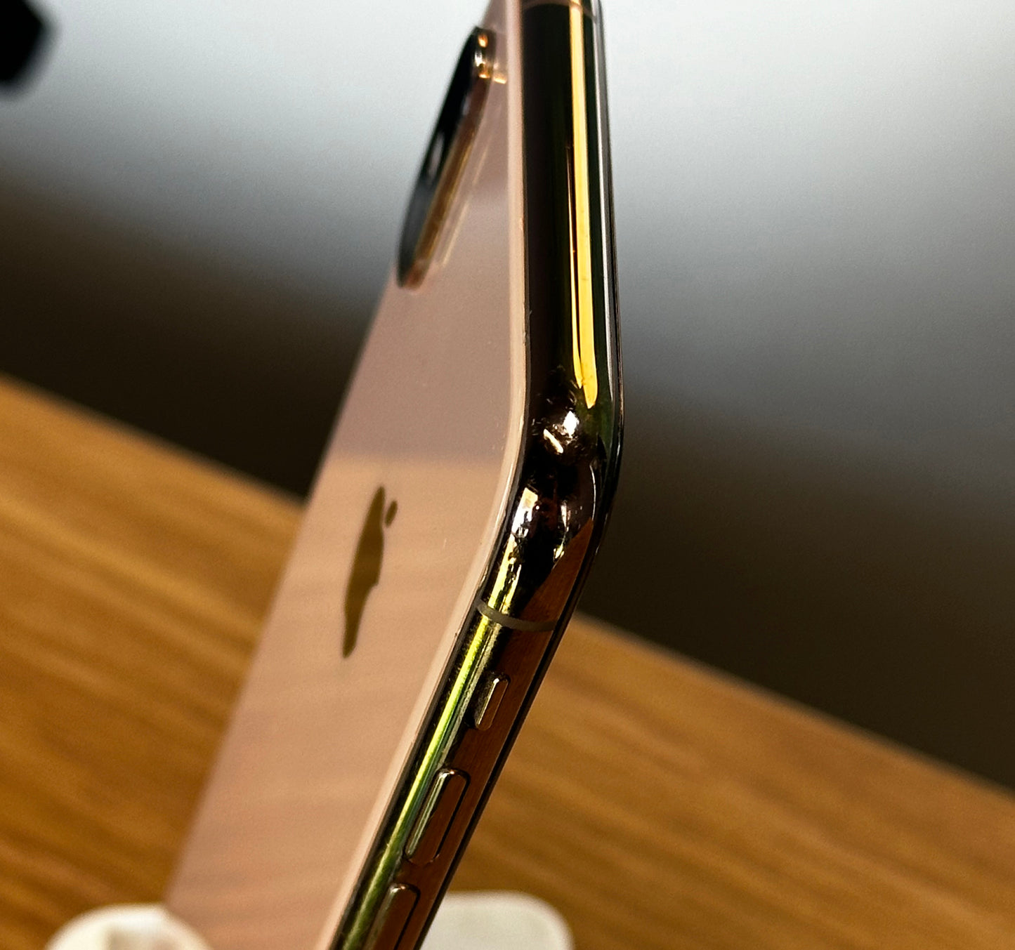 Pre-owned Apple iPhone Xs 256GB Gold - A/B Grade